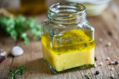 limon salata sosu kekik ile