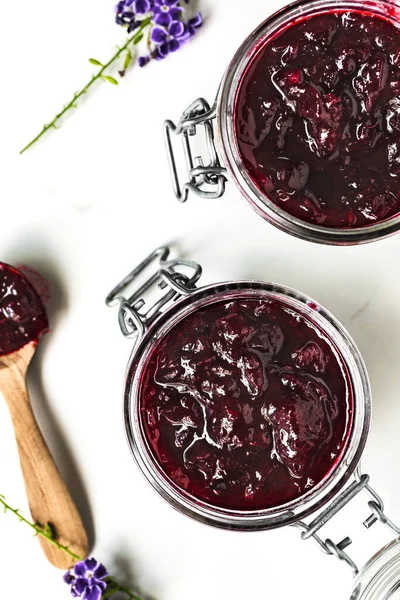 Hausgemachte Rosellen Marmelade Mit Zimt Einmachgläsern — Stockfoto