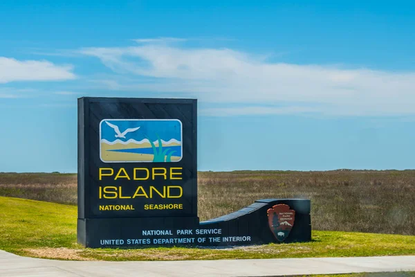 Droga wjazdowa do Padre Island Ns w Teksasie — Zdjęcie stockowe