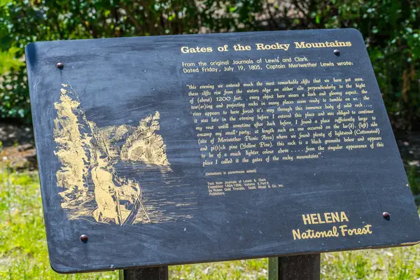 モンタナ州ヘレナ国立の森の歩道の説明板 — ストック写真