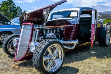 Lincoln, Montana 'da büyük bir Rev Mountain Araba ve Bisiklet Fuarı