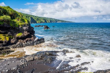 Maui, Hawaii 'deki doğal manzaranın muhteşem bir görüntüsü.