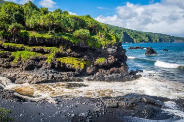 Maui, Hawaii 'deki doğal manzaranın muhteşem bir görüntüsü.