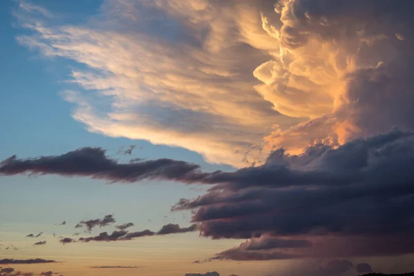 Sonnenuntergang Über Einer Bunten Wolkenlandschaft Der Dämmerung Meagher County — Stockfoto