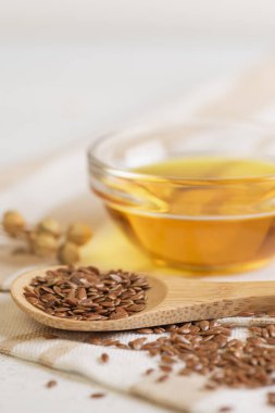 Keten tohumu, keten tohumu ve keten tohumu yağı.