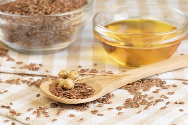 Keten tohumu, keten tohumu ve keten tohumu yağı.