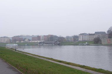 Dikdörtgenlerden bir duvar. Bina. Krakow.