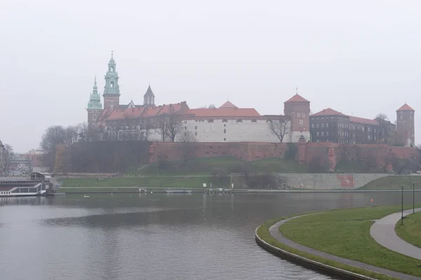 Un muro di rettangoli. Edificio. Cracovia — Foto Stock