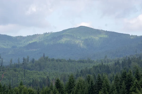 Horská krajina na jaře. — Stock fotografie