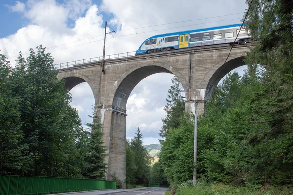 Viaduto Ferroviário, Wisélia Gélix bce. Paisagem — Fotografia de Stock