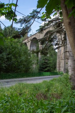 Wisla Globce 'da viyadük var. Peyzaj