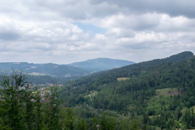 Milowka. Silezya Beskid Dağları manzarası