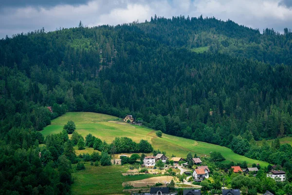 Milowka. Montañas paisaje en la Silesia Beskids —  Fotos de Stock