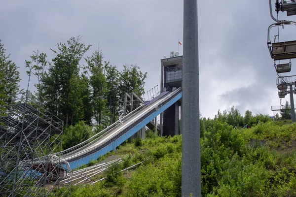 Wisla, Polonia, 28 giugno 2019: The Adam Malysz ski jumping hill in . — Foto Stock