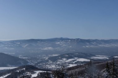 Czantoria 'nın zirvesinden kış manzarası