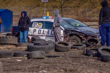Gliwice, Polonya 10 Mart 2019 Wreck Race Silesia. Hurda araba yarışı.