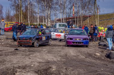 Gliwice, Polonya 10 Mart 2019 Wreck Race Silesia. Hurda araba yarışı.