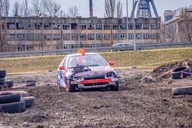 Gliwice, Polonya 10 Mart 2019 Wreck Race Silesia. Hurda araba yarışı.