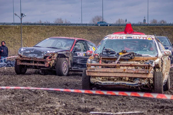 Gliwice, Polen 10 maart 2019 Wreck Race Silezië. Wrak auto raci — Stockfoto