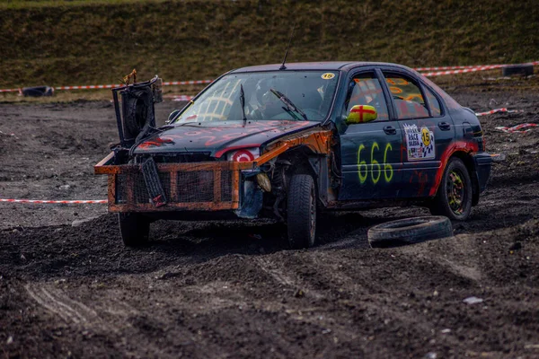 Gliwice, Pologne 10 mars 2019 Wreck Race Silesia. Épave voiture raci — Photo