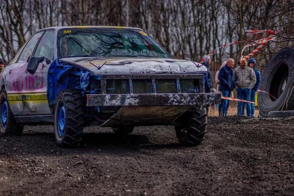 Gliwice, Polsko 10. března 2019 Wreck Race Silesia. Wreck car raci — Stock fotografie