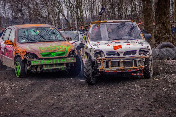 Gliwice, Polsko 10. března 2019 Wreck Race Silesia. Wreck car raci — Stock fotografie