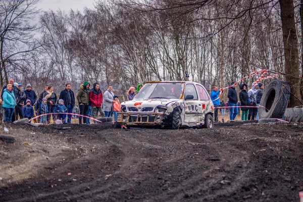 Gliwice, Polsko 10. března 2019 Wreck Race Silesia. Wreck car raci — Stock fotografie