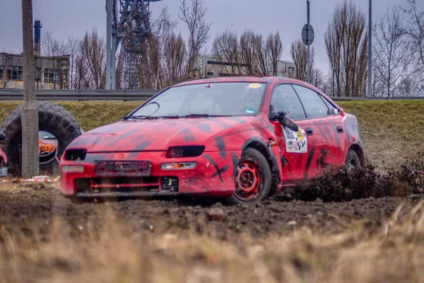 Gliwice, Polsko 10. března 2019 Wreck Race Silesia. Wreck car raci — Stock fotografie