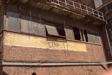 Szombierki Isı ve Elektrik Santrali (Almanca: Kraftwerk Oberschlesien, Kraftwerk Bobrek,