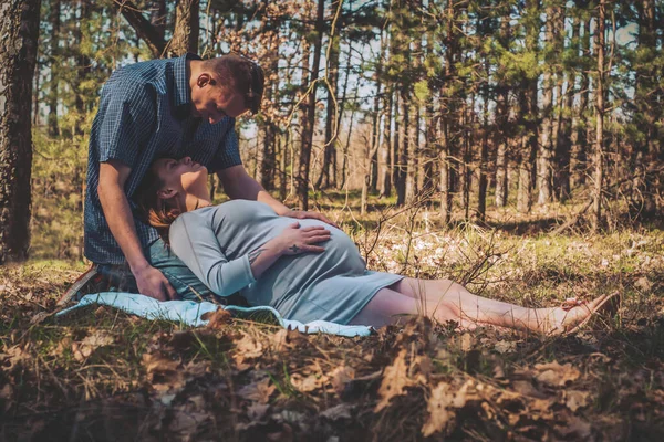 Mulher Grávida Família Juntos Antecipação Uma Criança Gravidez — Fotografia de Stock