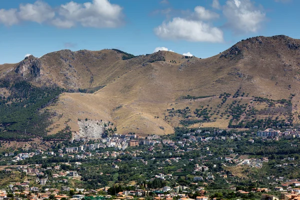 Przedmieścia z Palermo, Sycylia — Zdjęcie stockowe