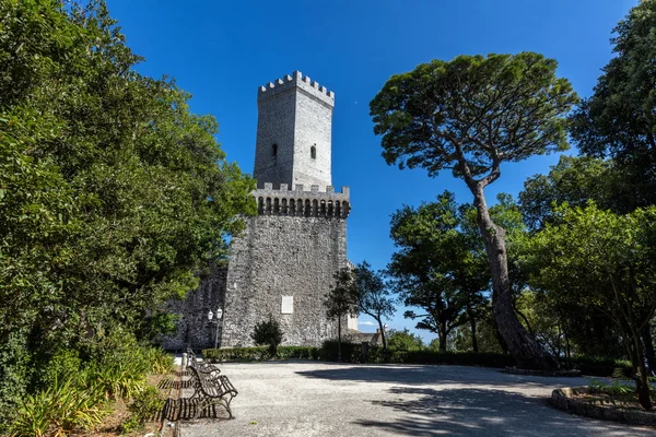 Medieval tower in Erice, Sicily — Stock Photo, Image