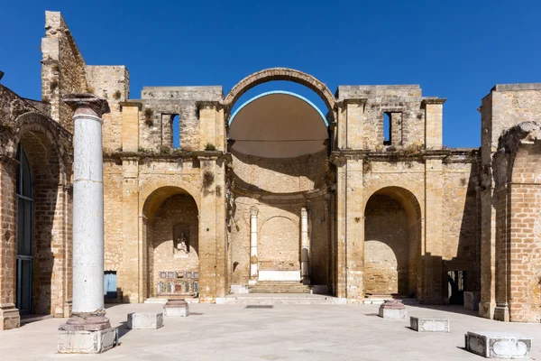 Ruins of a church destroyed by an earthquake — ストック写真