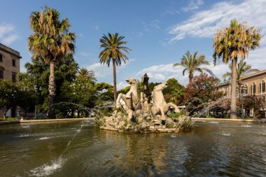Triton çeşme Trapani, Sicilya