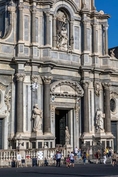 Fachada barroca del siglo XVIII de la Catedral de Catania — Foto de Stock