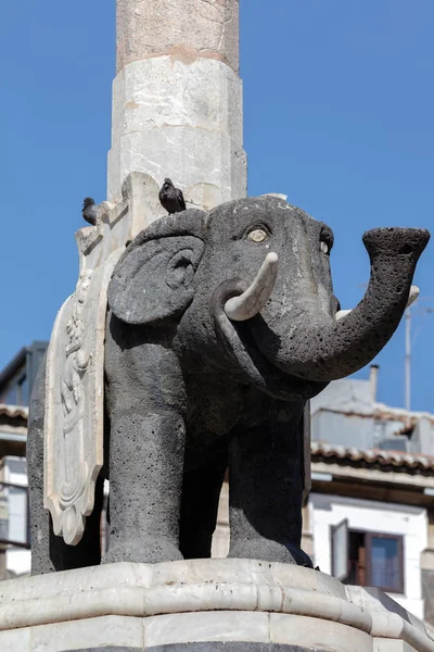 Socha slona v Catania Obelisk — Stock fotografie