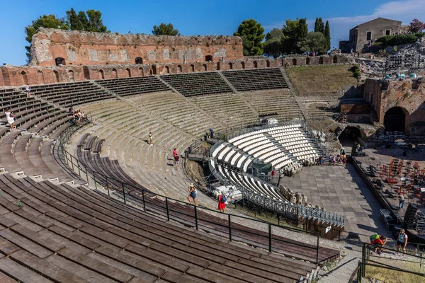 Antiguo teatro griego en Taormina, Sicilia —  Fotos de Stock