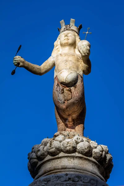 17. století fontána v Taormině, Ital — Stock fotografie