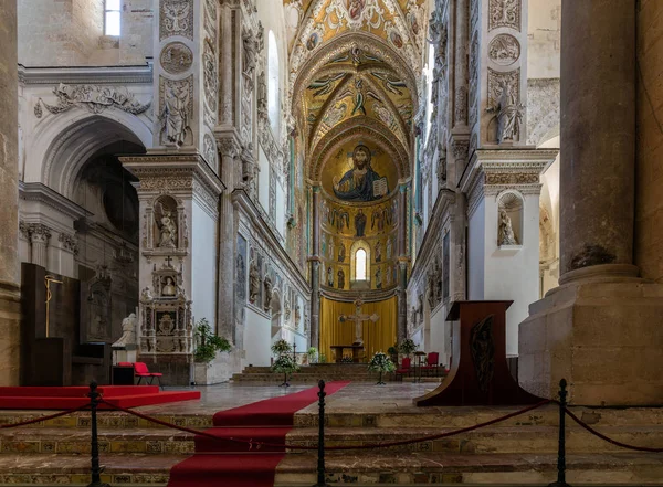 Catedral de Cefalú del siglo XIII en Cefalú, Sicilia, Ital — Foto de Stock