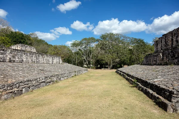 Ek Balam pista de pelota — Foto de Stock