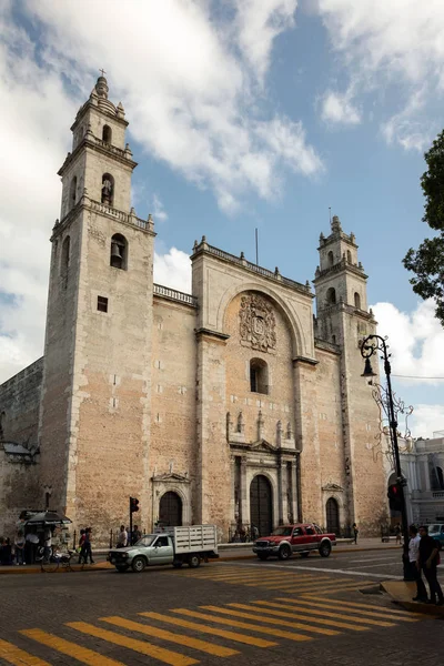 在墨西哥尤卡坦半岛梅里达，圣伊尔德丰索大教堂 — 图库照片