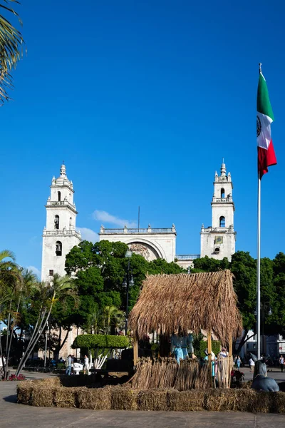 Площадь Гранде в Мериде, Юкатан, Мексика — стоковое фото