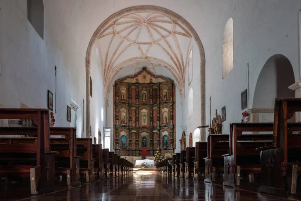 Interiören i klostret San Bernardine av Siena — Stockfoto