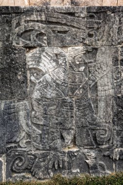 Antik Maya oymalar Chichen Itz büyük top mahkemede