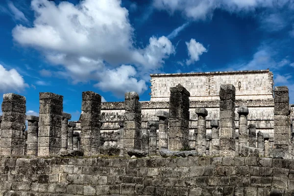 Tempio di mille guerrieri a Chichen Itza — Foto Stock