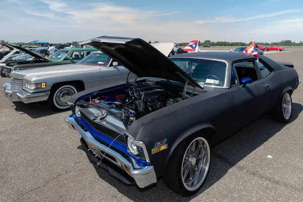 1971 Chevrolet auf der Oldtimer-Ausstellung des Automobilclubs Brooklyn — Stockfoto