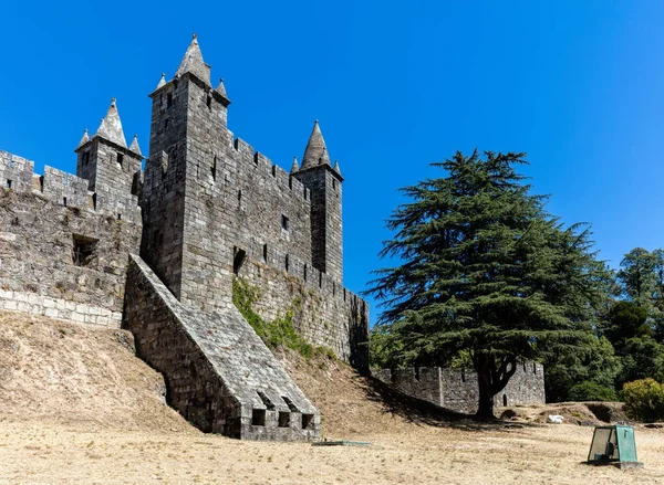 Castello di Santa Maria da Feira in Portogallo — Foto Stock