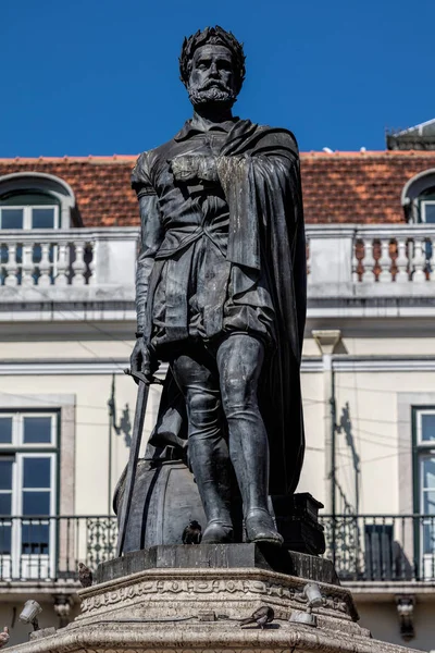 葡萄牙里斯本路易斯法官 de Camoens 雕像 — 图库照片