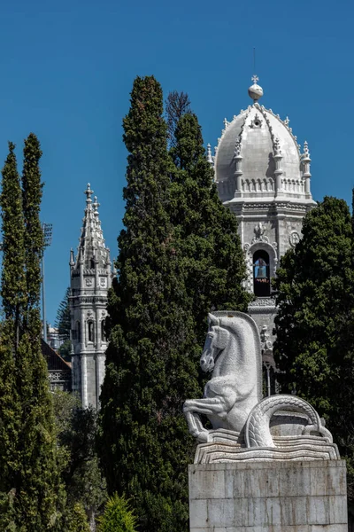 Estátua de Hipocampi na Praça do Império de Lisboa — Fotografia de Stock