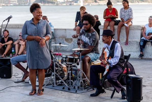 Lissabon Portugal Augustus 2017 Jazz Band Wilt Uitvoeren Een Straat — Stockfoto